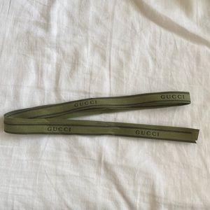 Gucci ribbon